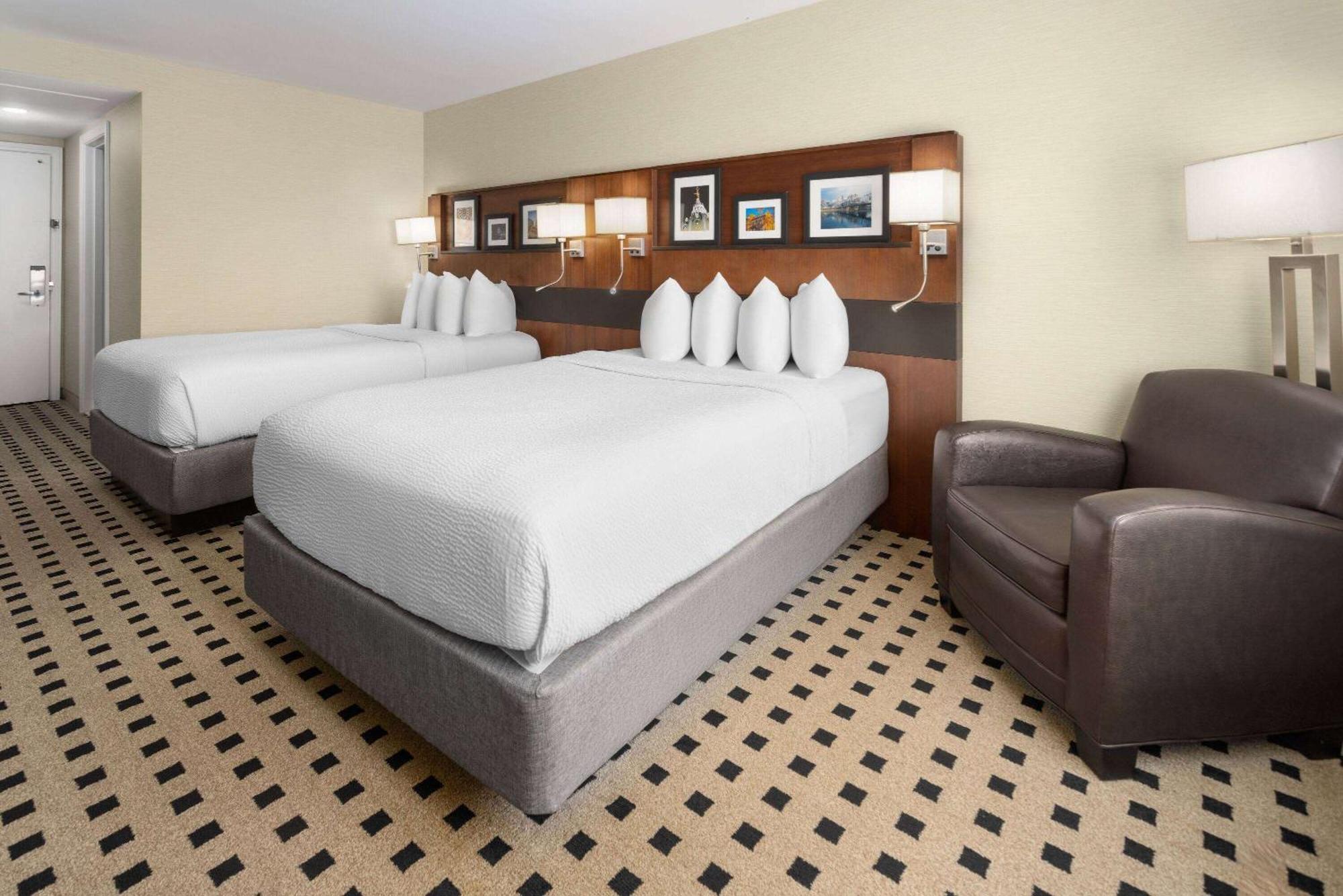 Penn Harris Hotel Harrisburg, Trademark By Wyndham エクステリア 写真