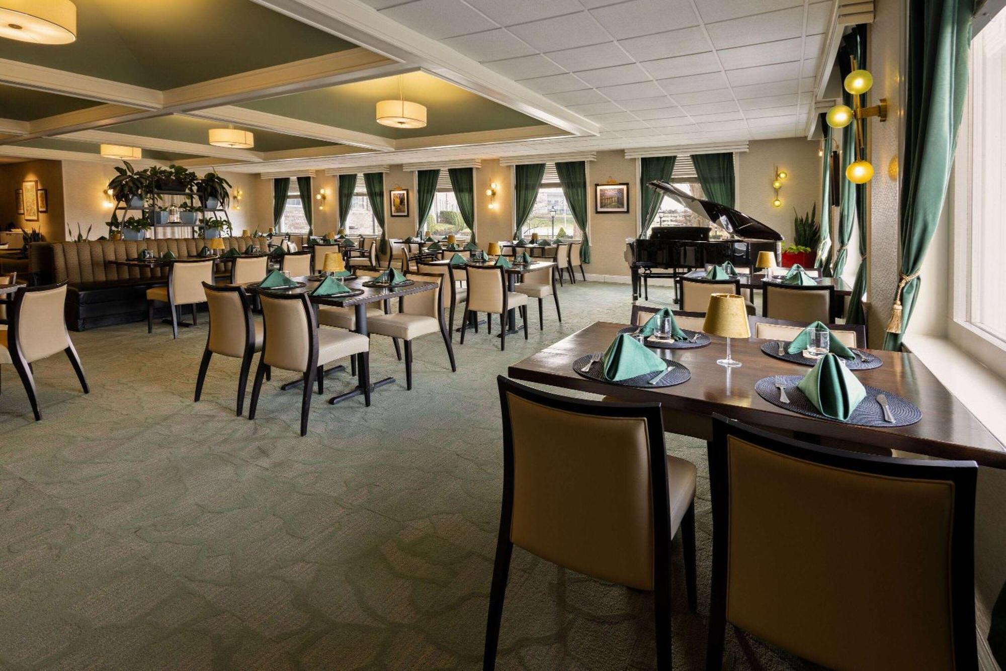 Penn Harris Hotel Harrisburg, Trademark By Wyndham エクステリア 写真