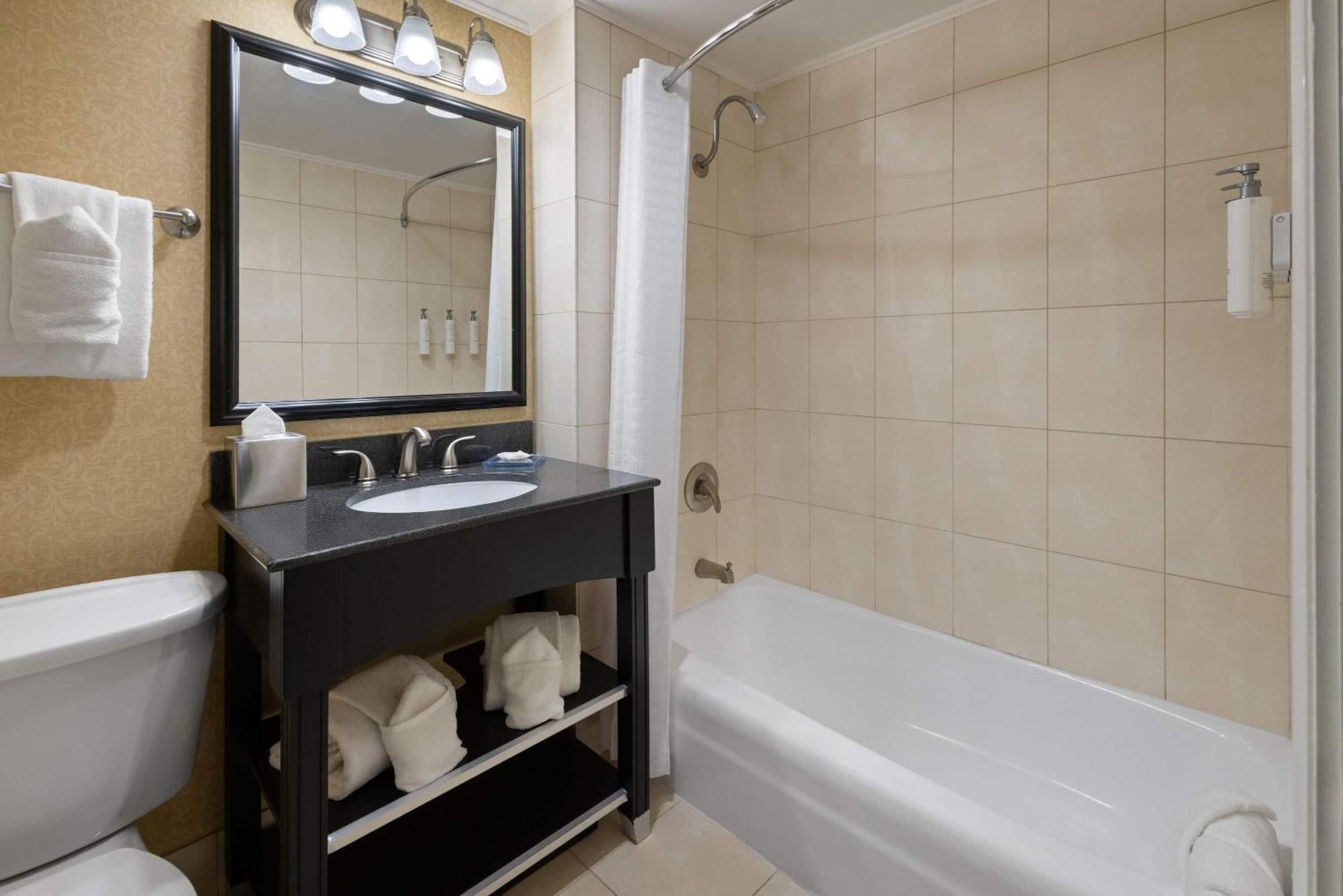 Penn Harris Hotel Harrisburg, Trademark By Wyndham エクステリア 写真